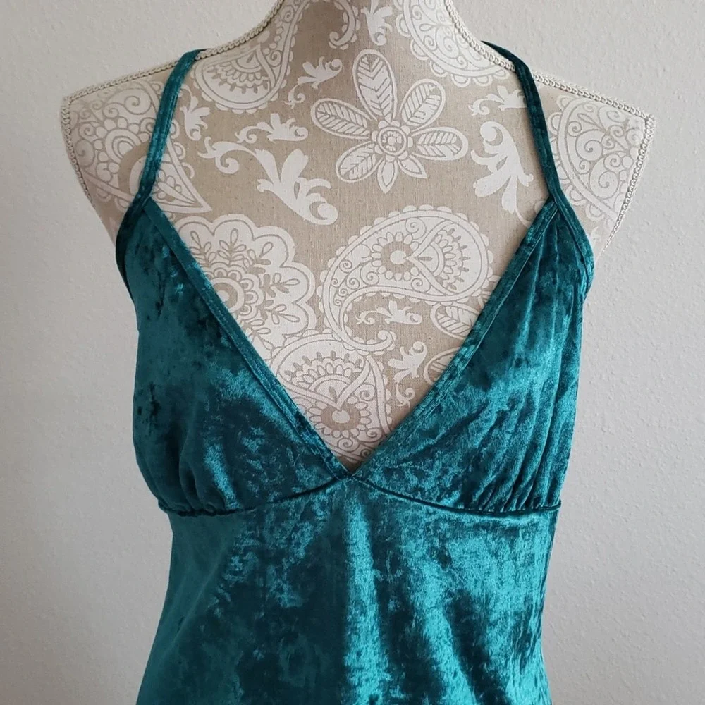NWOT Fredericks of Hollywood Velvet Chemise + Thong 2X
